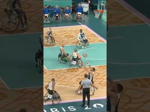 巴黎残奥会轮椅篮球选手